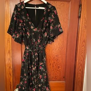 Pretty floral dress - very cute!